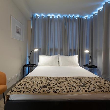Uptown Parksuites Apartments Tower 2 Bgc By Ph Staycation Manila Eksteriør bilde