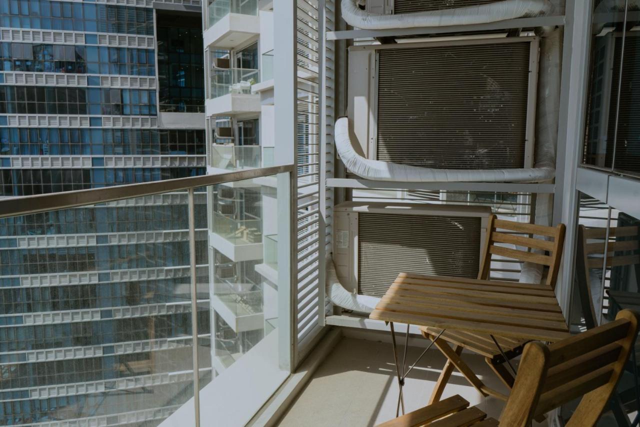 Uptown Parksuites Apartments Tower 2 Bgc By Ph Staycation Manila Eksteriør bilde