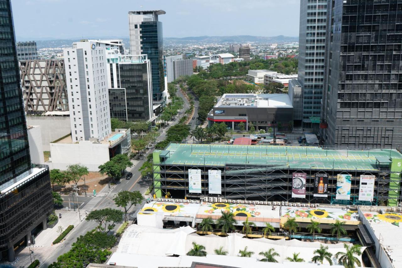 Uptown Parksuites Apartments Tower 2 Bgc By Ph Staycation Manila Eksteriør bilde