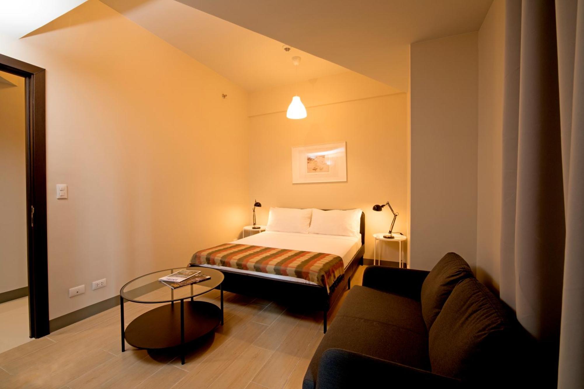 Uptown Parksuites Apartments Tower 2 Bgc By Ph Staycation Manila Eksteriør bilde