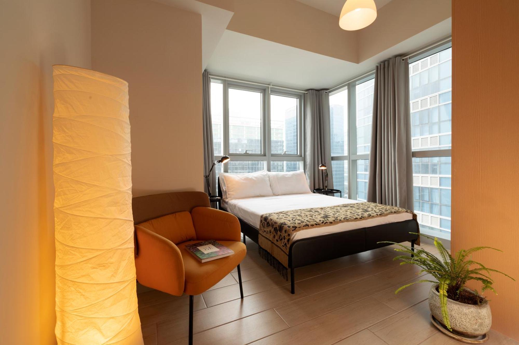 Uptown Parksuites Apartments Tower 2 Bgc By Ph Staycation Manila Eksteriør bilde